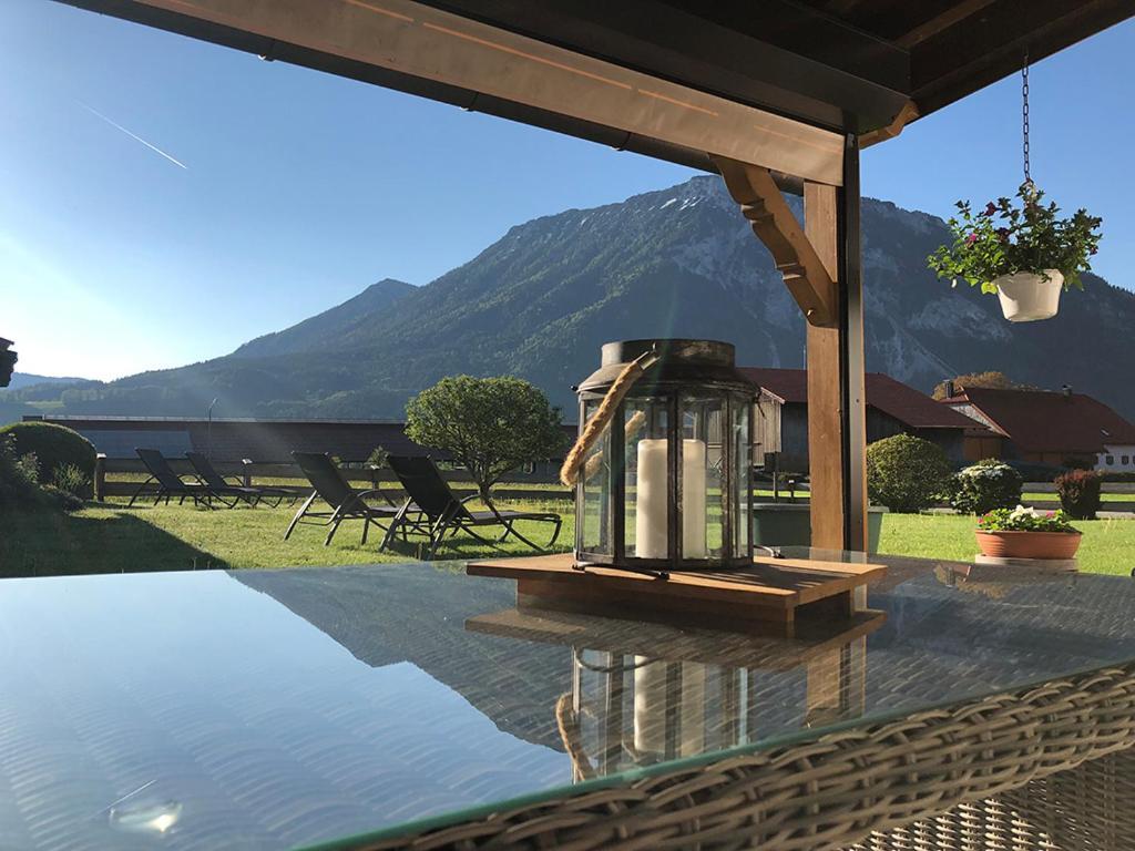Haus Jaeger Ferienwohnungen Mit Indoor-Pool Inkl. Chiemgaukarte Ruhpolding Exterior photo