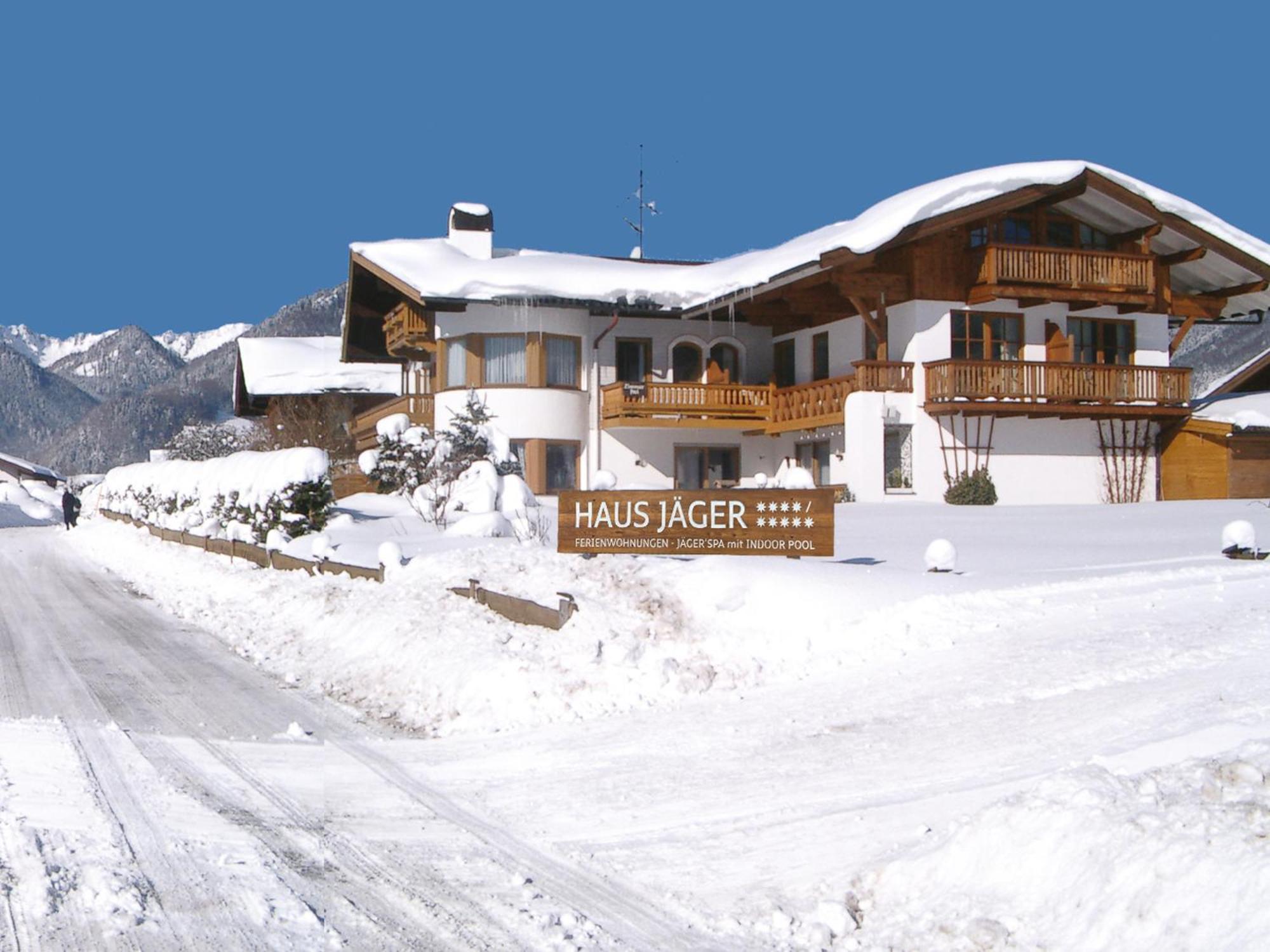 Haus Jaeger Ferienwohnungen Mit Indoor-Pool Inkl. Chiemgaukarte Ruhpolding Exterior photo